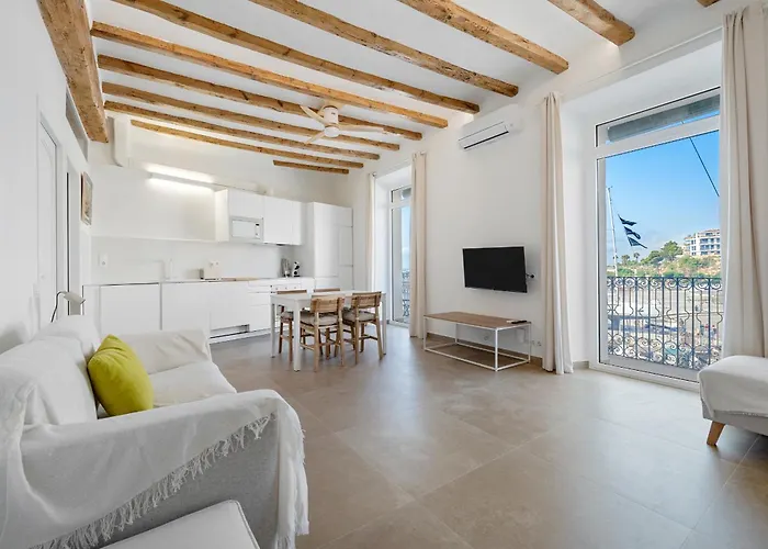 Hauzify I Apartament Sol